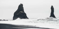 Python使用正则表达式匹配到第一个闭合标签就停止？