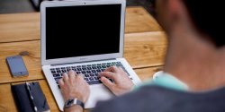 C++函数调用Lambda表达式时参数传递和返回值如何实现回调优化
