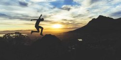Node.js中如何在close监听器中获取更多错误信息