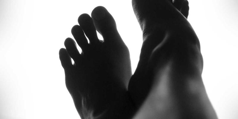 C++怎么使用jthread实现自动管理的线程