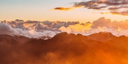 如何隐藏HTML input type="date" 的默认占位符