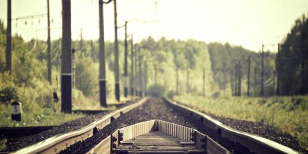 css固定底部导航栏在移动端不生效怎么办