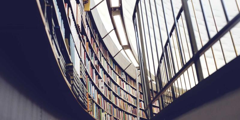 深入理解JavaScript对象属性访问:点操作符与方括号操作符有什么区别