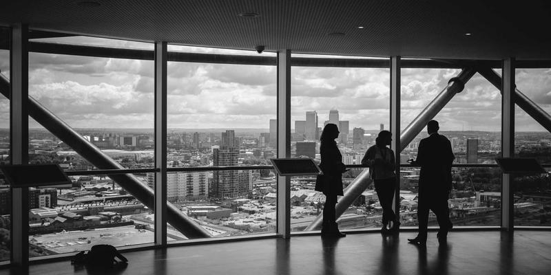 使用纳米AI搜索查Kimi资料时,如何让总结词更贴合百度搜索习惯
