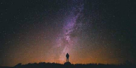 Unstoppable Domains的DNS解析原理与传统域名系统有何不同？